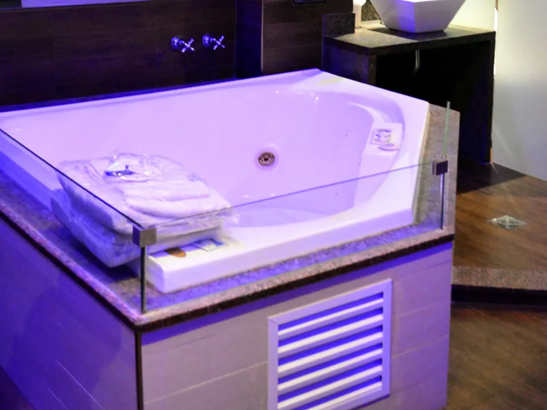 Suite Hidromasaje con Cochera Privada - 6