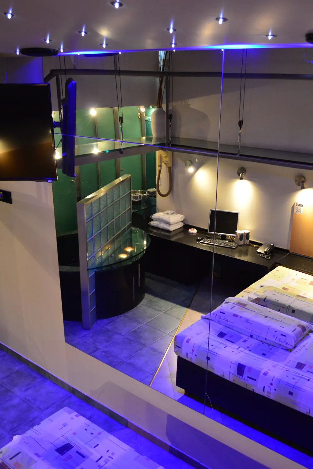 Suite Especial con Cochera Privada - 1